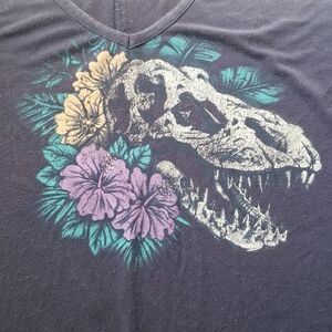 Torrid dinosaur skull with flowers tunic top size 0